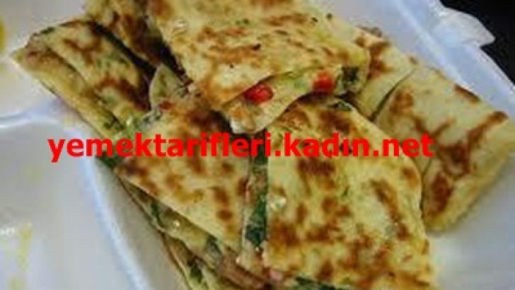 Peynirli Domatesli Katmer Tarifi