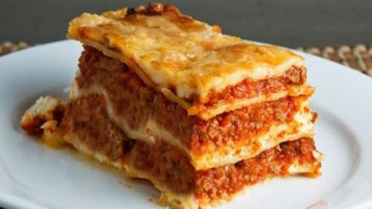 Kıymalı ve Mantarlı Fırın Makarna Tarifi
