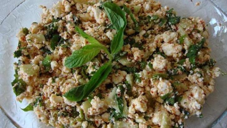 Çökelek Salatası Tarifi