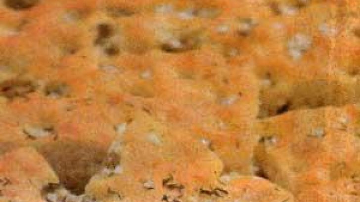 Domatesli Çekirdekli Çörek Tarifi