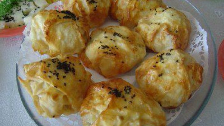 Patlıcanlı Börek Tarifi