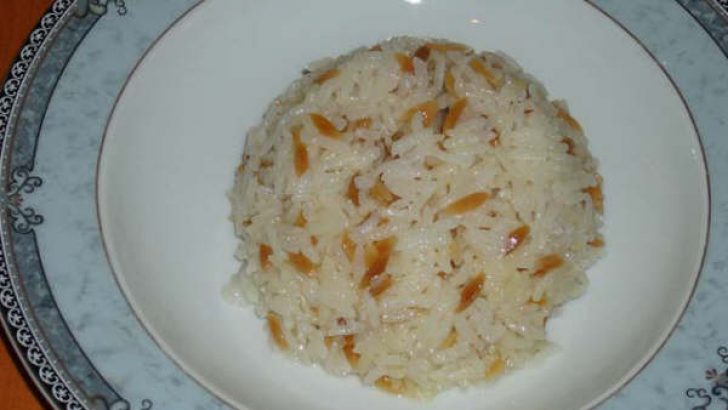Pilav (Tavuk suyuna pilav) Tarifi