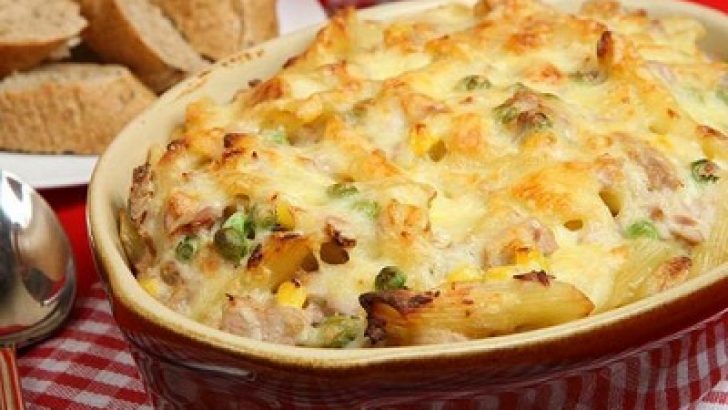 Fırında Sebzeli Makarna Tarifi