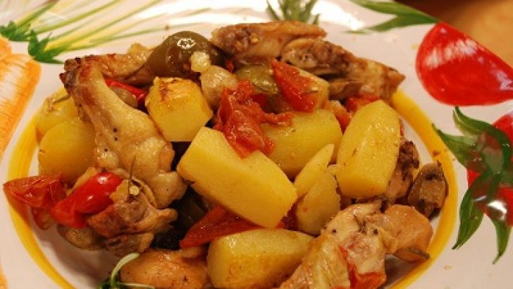Tavuklu Yemek Tarifi
